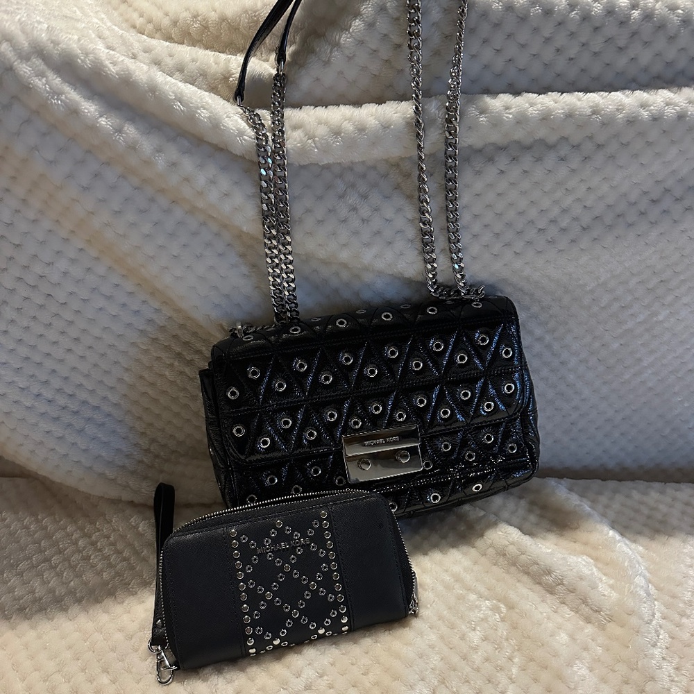 Michael Kors Grommet Purse + Wallet